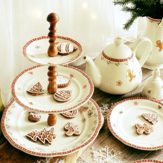 Perníčky, skořice, světýlka… ✨ Naše porcelánová kolekce Perníček přináší domů kouzlo Vánoc v každém detailu. Ideální pro...